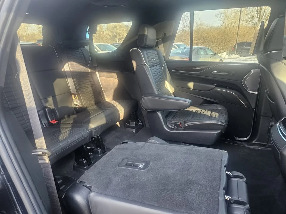 2021 Cadillac Escalade 5th Gen - Image 18 of 20