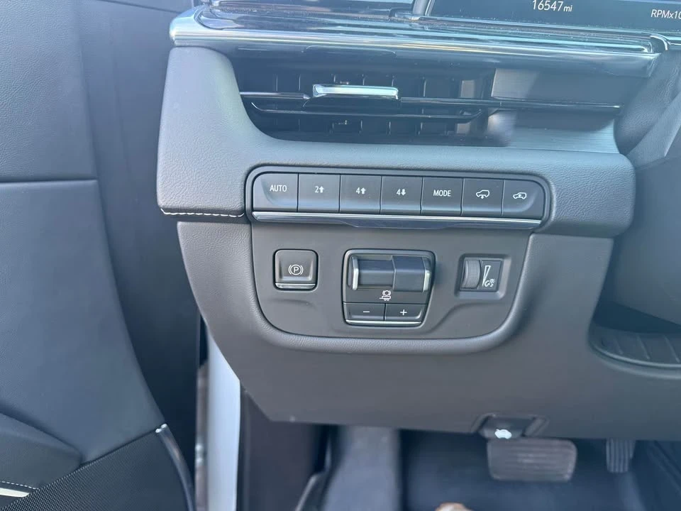 2021 Cadillac Escalade 5th Gen - Image 15 of 17