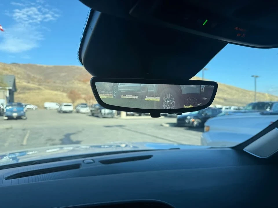 2021 Cadillac Escalade 5th Gen - Image 8 of 17
