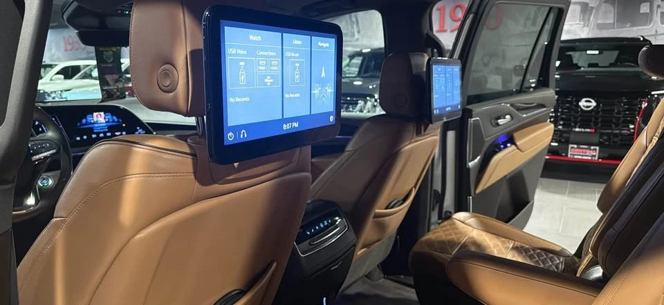 2021 Cadillac Escalade 5th Gen - Image 8 of 11