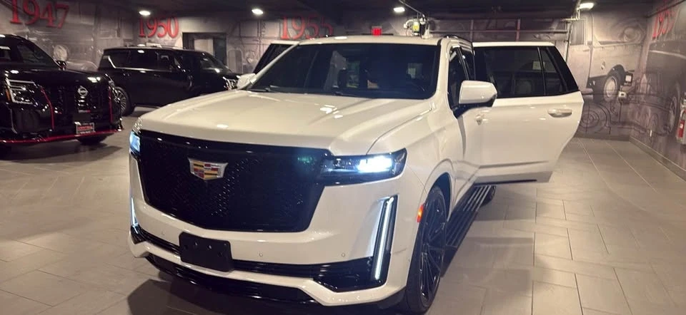 2021 Cadillac Escalade 5th Gen - Image 3 of 11