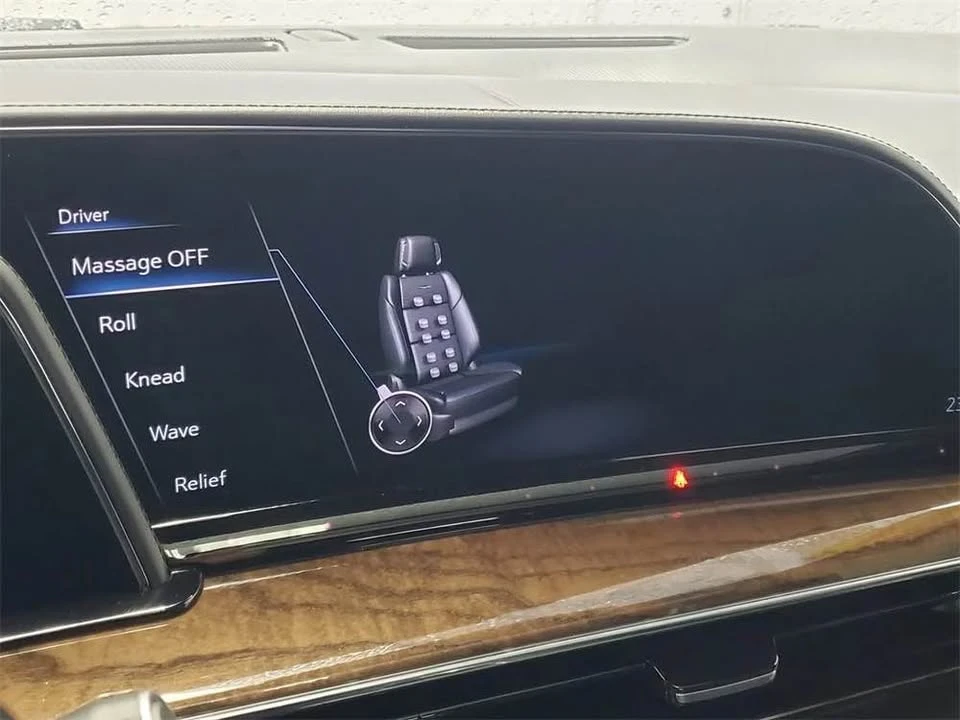 2021 Cadillac Escalade 5th Gen - Image 14 of 19