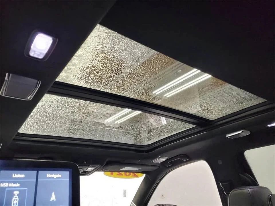 2021 Cadillac Escalade 5th Gen - Image 5 of 19