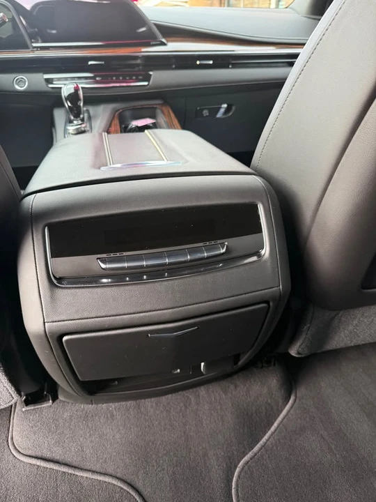 2021 Cadillac Escalade 5th Gen - Image 17 of 20