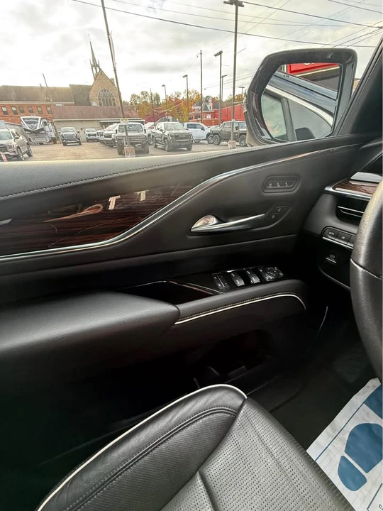 2021 Cadillac Escalade 5th Gen - Image 9 of 20