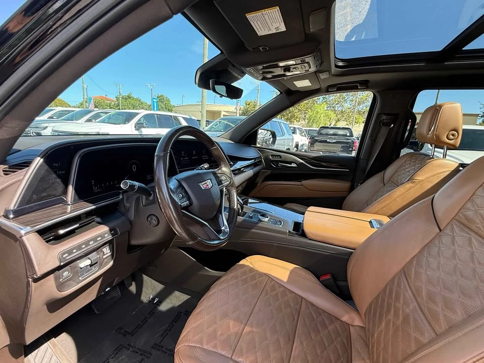 2021 Cadillac Escalade 5th Gen - Image 11 of 12