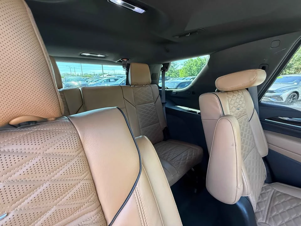 2021 Cadillac Escalade 5th Gen - Image 9 of 12