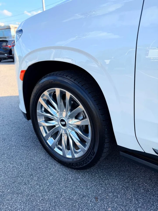 2021 Cadillac Escalade 5th Gen - Image 5 of 18