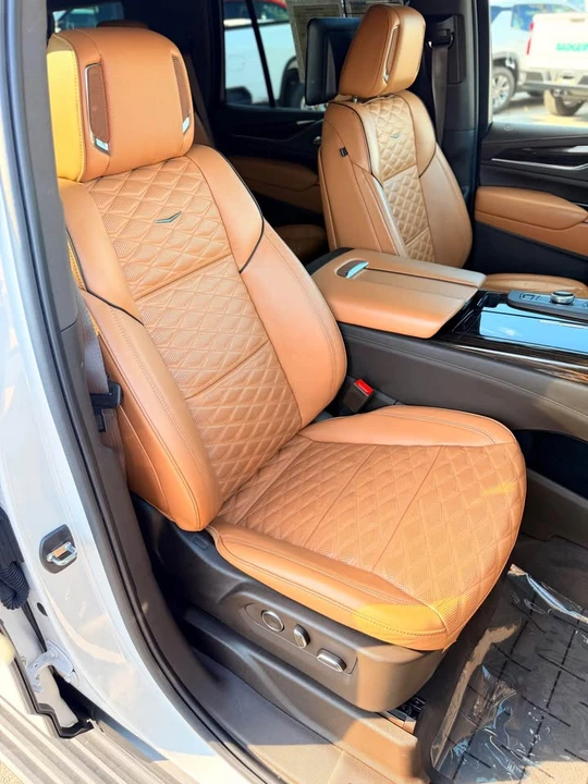 2021 Cadillac Escalade 5th Gen - Image 15 of 18