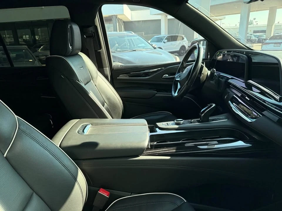 2021 Cadillac Escalade 5th Gen - Image 3 of 4