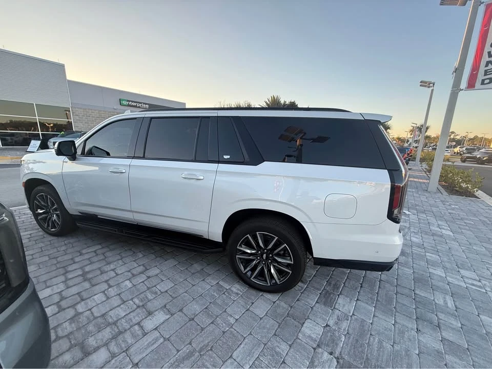 2021 Cadillac Escalade 5th Gen - Image 6 of 6