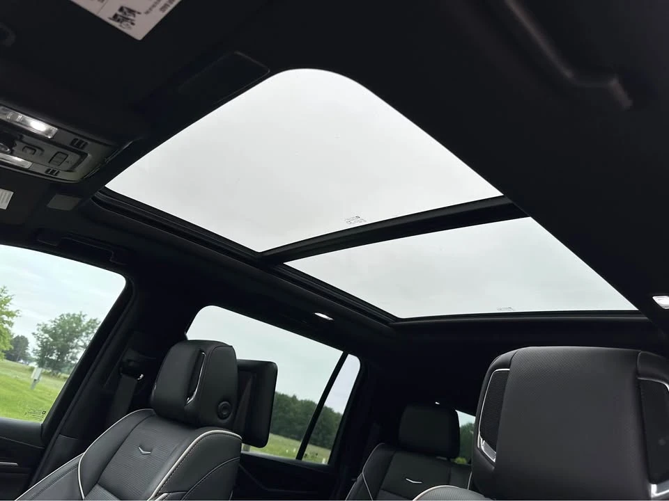 2021 Cadillac Escalade 5th Gen - Image 17 of 20
