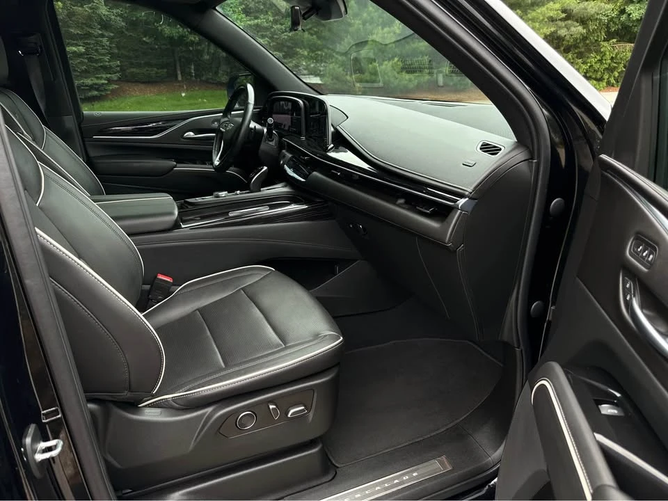 2021 Cadillac Escalade 5th Gen - Image 9 of 20