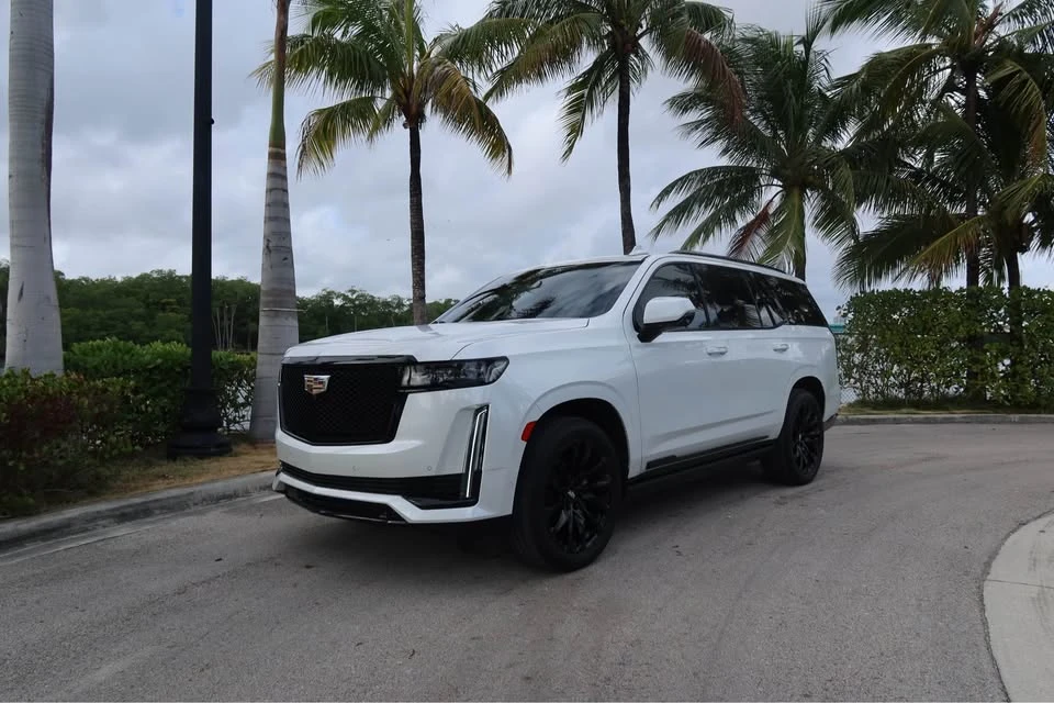 2021 Cadillac Escalade 5th Gen - Image 3 of 15