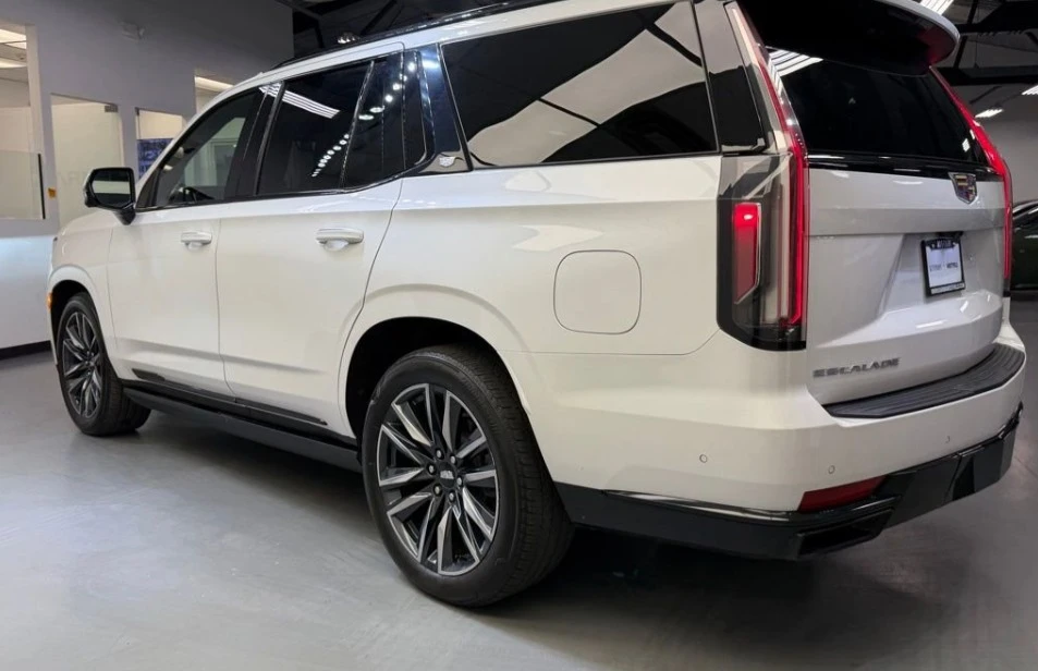 2021 Cadillac Escalade 5th Gen - Image 4 of 6