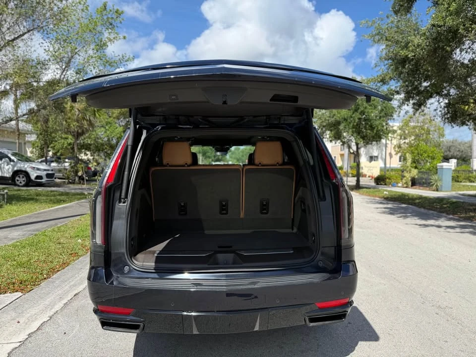2021 Cadillac Escalade 5th Gen - Image 7 of 16