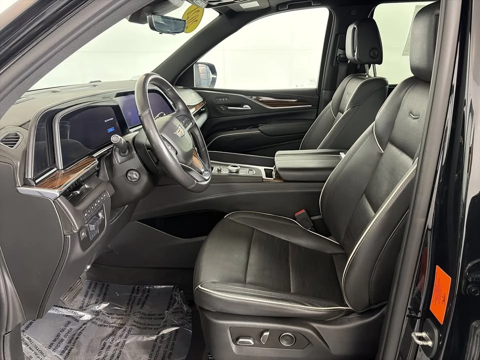 2021 Cadillac Escalade 5th Gen - Image 2 of 9