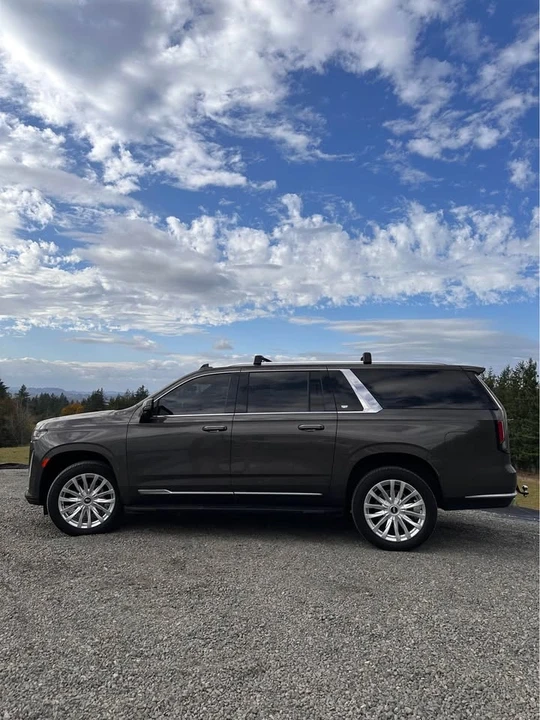 2021 Cadillac Escalade 5th Gen - Image 2 of 10