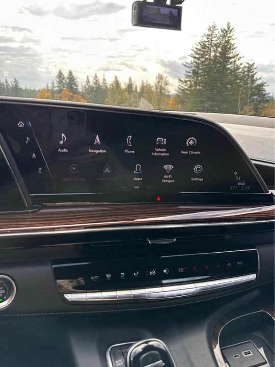 2021 Cadillac Escalade 5th Gen - Image 8 of 10