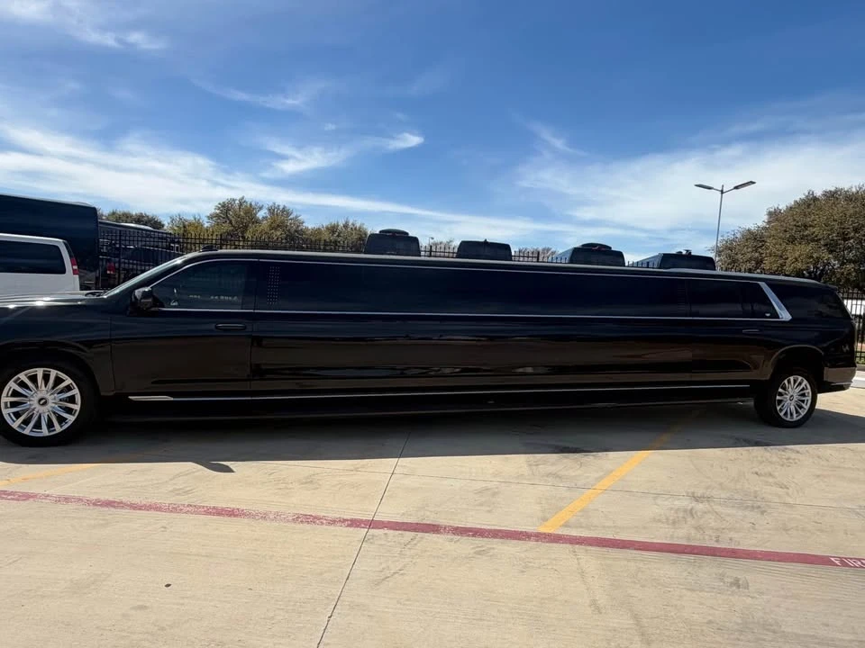 2021 Cadillac Escalade 5th Gen - Image 4 of 11