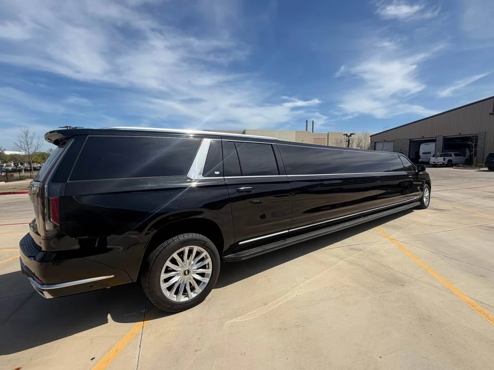 2021 Cadillac Escalade 5th Gen - Image 6 of 11