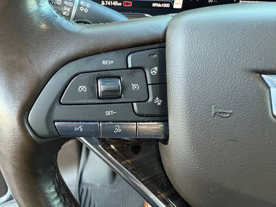 2021 Cadillac Escalade 5th Gen - Image 15 of 20