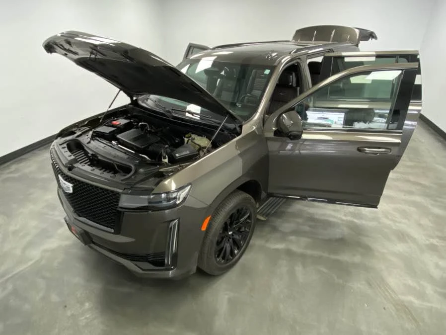 2021 Cadillac Escalade 5th Gen - Image 17 of 19