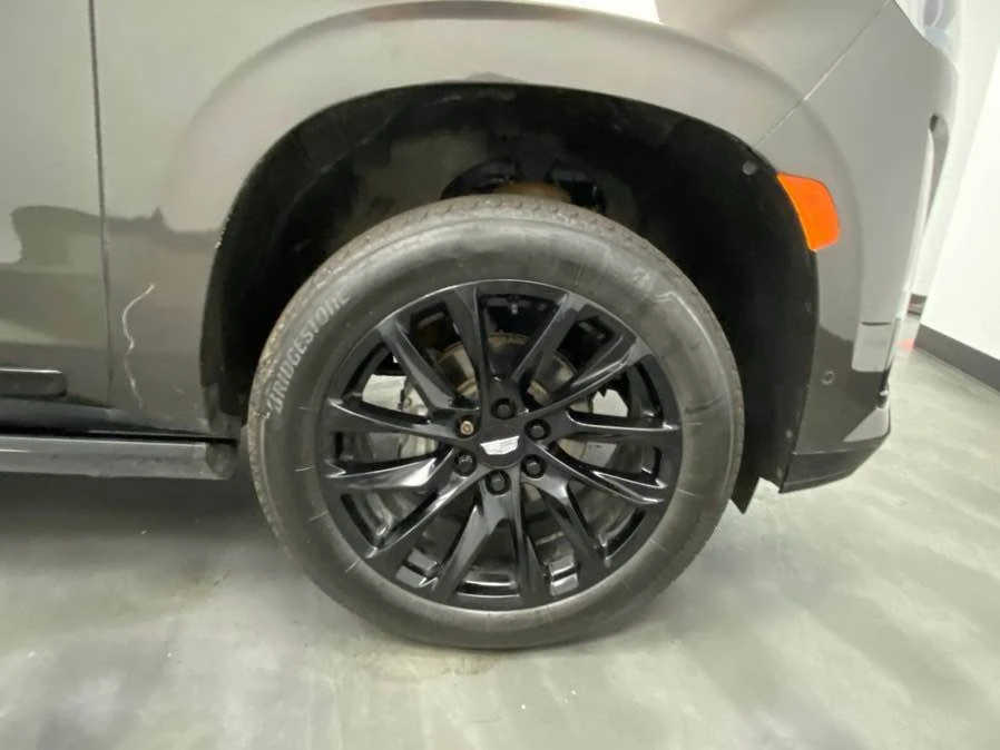 2021 Cadillac Escalade 5th Gen - Image 8 of 19