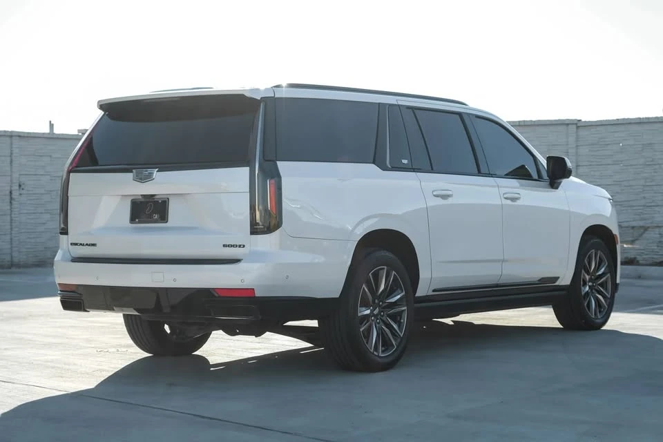 2021 Cadillac Escalade 5th Gen - Image 8 of 20