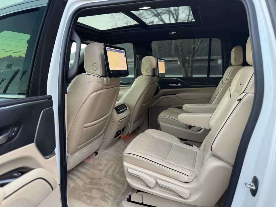 2021 Cadillac Escalade 5th Gen - Image 12 of 20