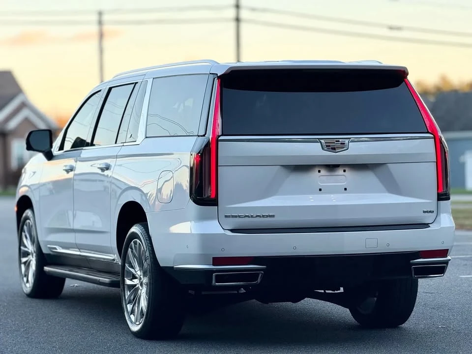 2021 Cadillac Escalade 5th Gen - Image 8 of 20