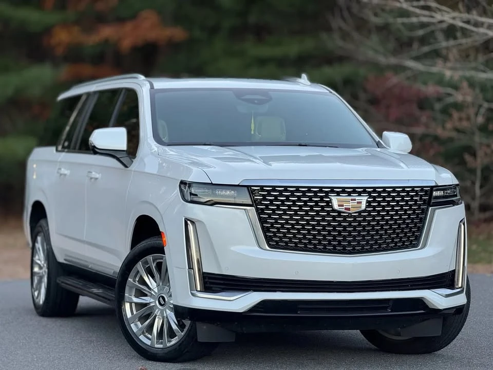 2021 Cadillac Escalade 5th Gen - Image 2 of 20