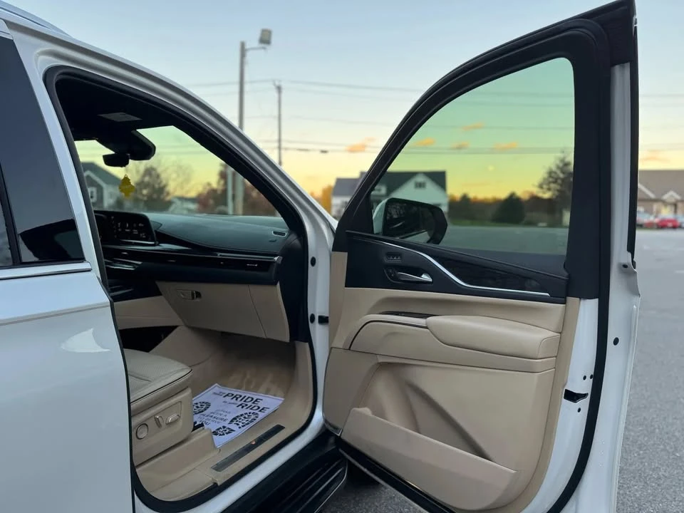 2021 Cadillac Escalade 5th Gen - Image 13 of 20