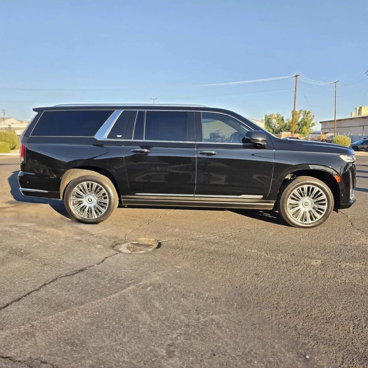 2021 Cadillac Escalade 5th Gen - Image 7 of 12