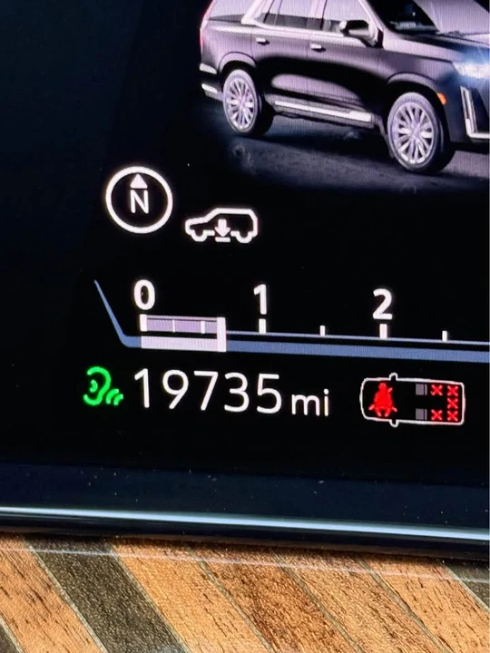 2021 Cadillac Escalade 5th Gen - Image 14 of 20