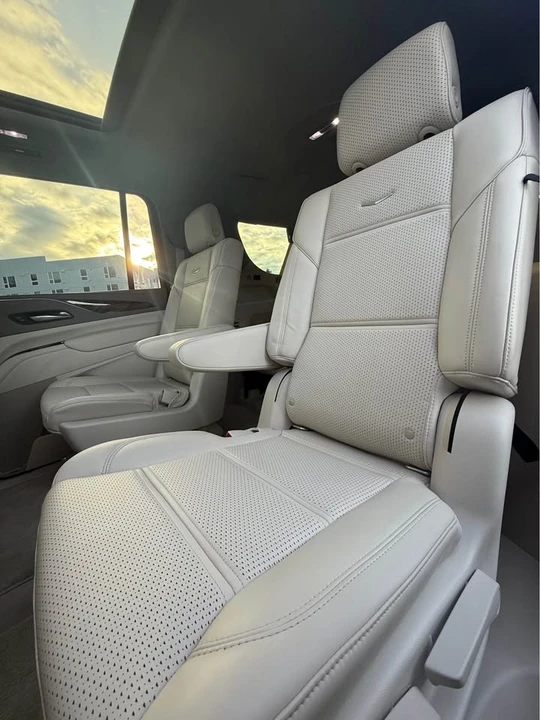 2021 Cadillac Escalade 5th Gen - Image 10 of 20