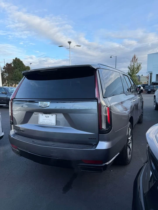 2021 Cadillac Escalade 5th Gen - Image 3 of 20