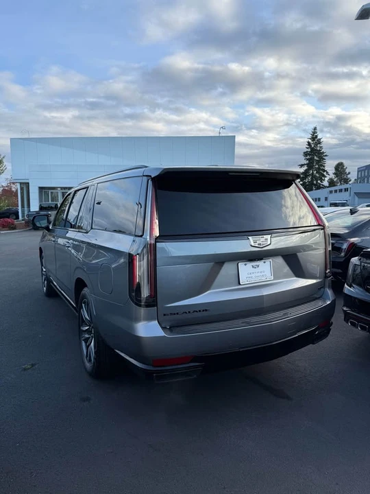 2021 Cadillac Escalade 5th Gen - Image 5 of 20