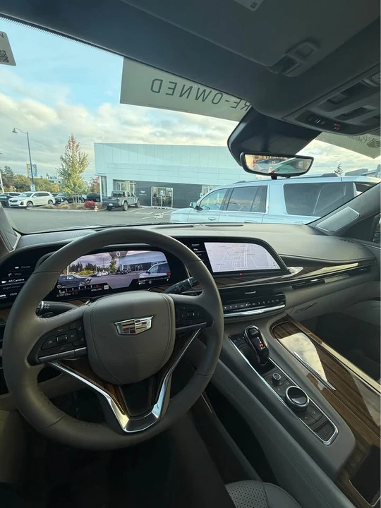2021 Cadillac Escalade 5th Gen - Image 18 of 20
