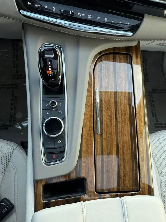 2021 Cadillac Escalade 5th Gen - Image 17 of 20