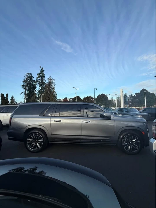 2021 Cadillac Escalade 5th Gen - Image 2 of 20