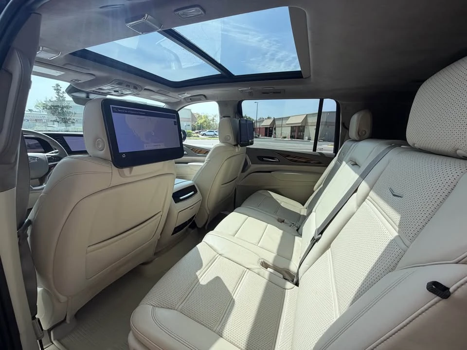2021 Cadillac Escalade 5th Gen - Image 12 of 20