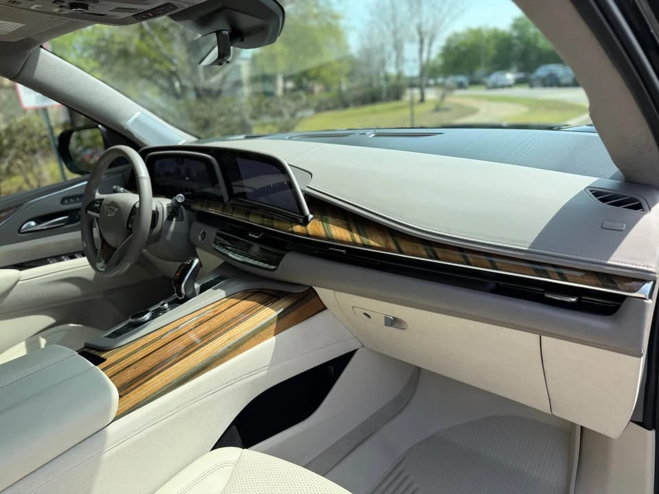2021 Cadillac Escalade 5th Gen - Image 15 of 20