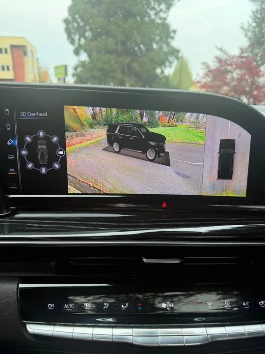 2021 Cadillac Escalade 5th Gen - Image 18 of 20