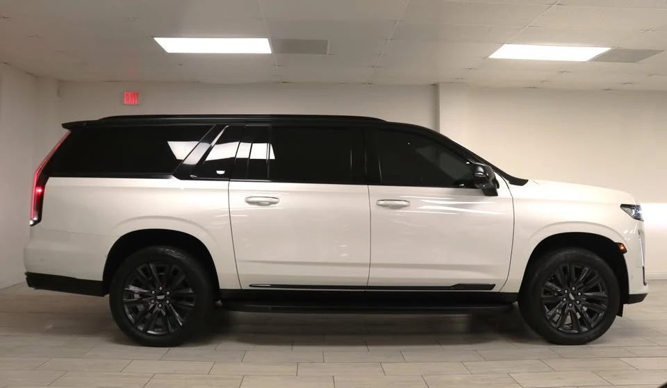 2021 Cadillac Escalade 5th Gen - Image 8 of 19