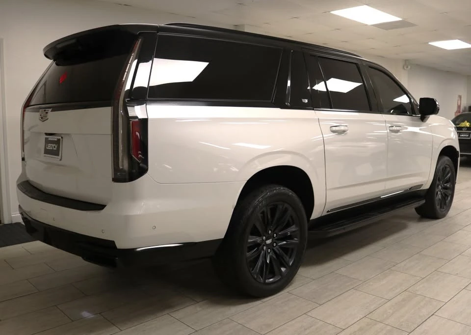 2021 Cadillac Escalade 5th Gen - Image 4 of 19