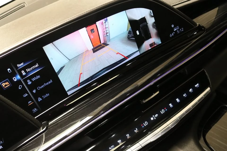 2021 Cadillac Escalade 5th Gen - Image 15 of 19