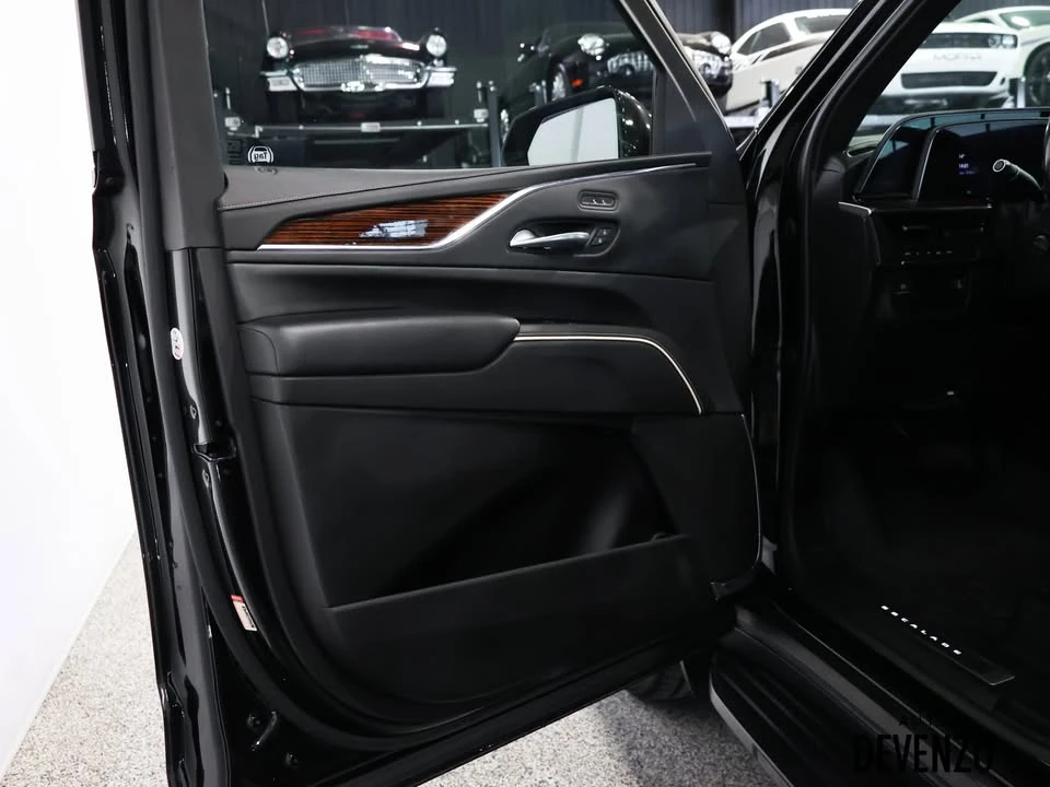 2021 Cadillac Escalade 5th Gen - Image 13 of 20