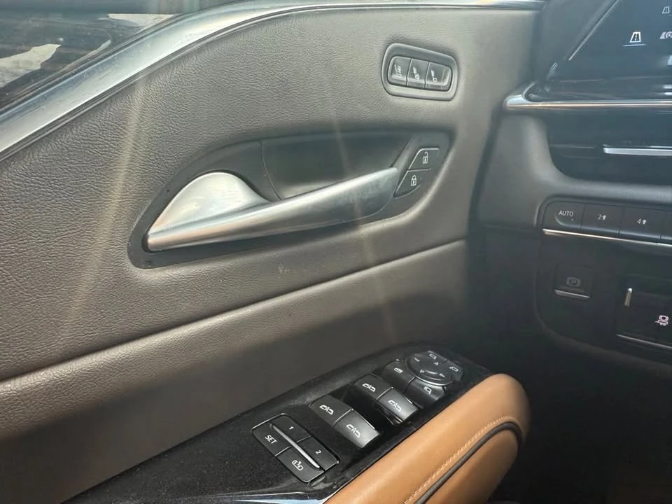 2021 Cadillac Escalade 5th Gen - Image 10 of 20