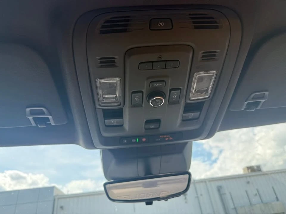 2021 Cadillac Escalade 5th Gen - Image 11 of 20